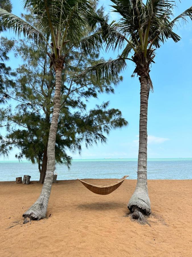 Beach N Breeze Glamping Malacca Exterior photo